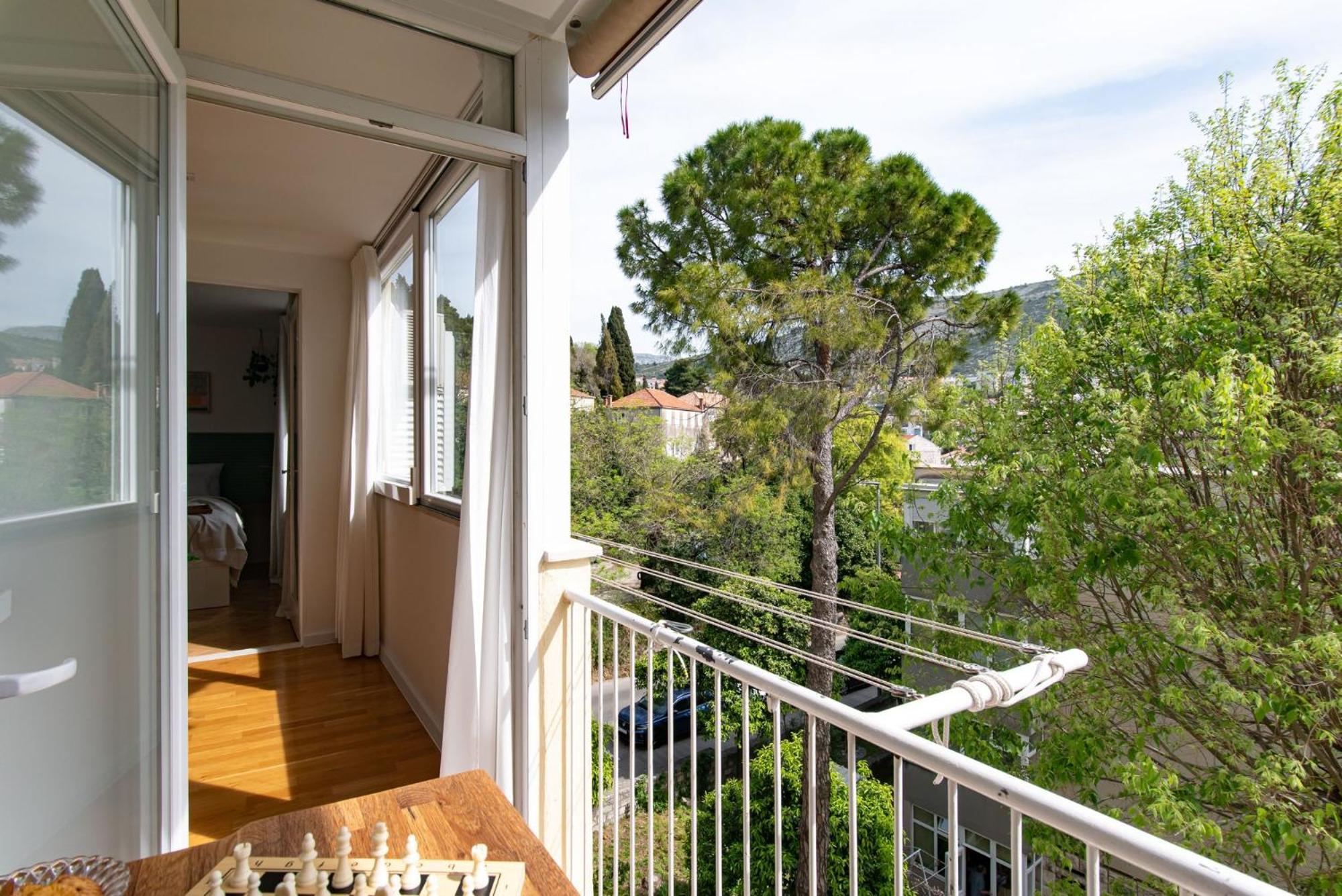 Modern & Spacious 1Bdr Flat In Central Dubrovnikアパートメント エクステリア 写真