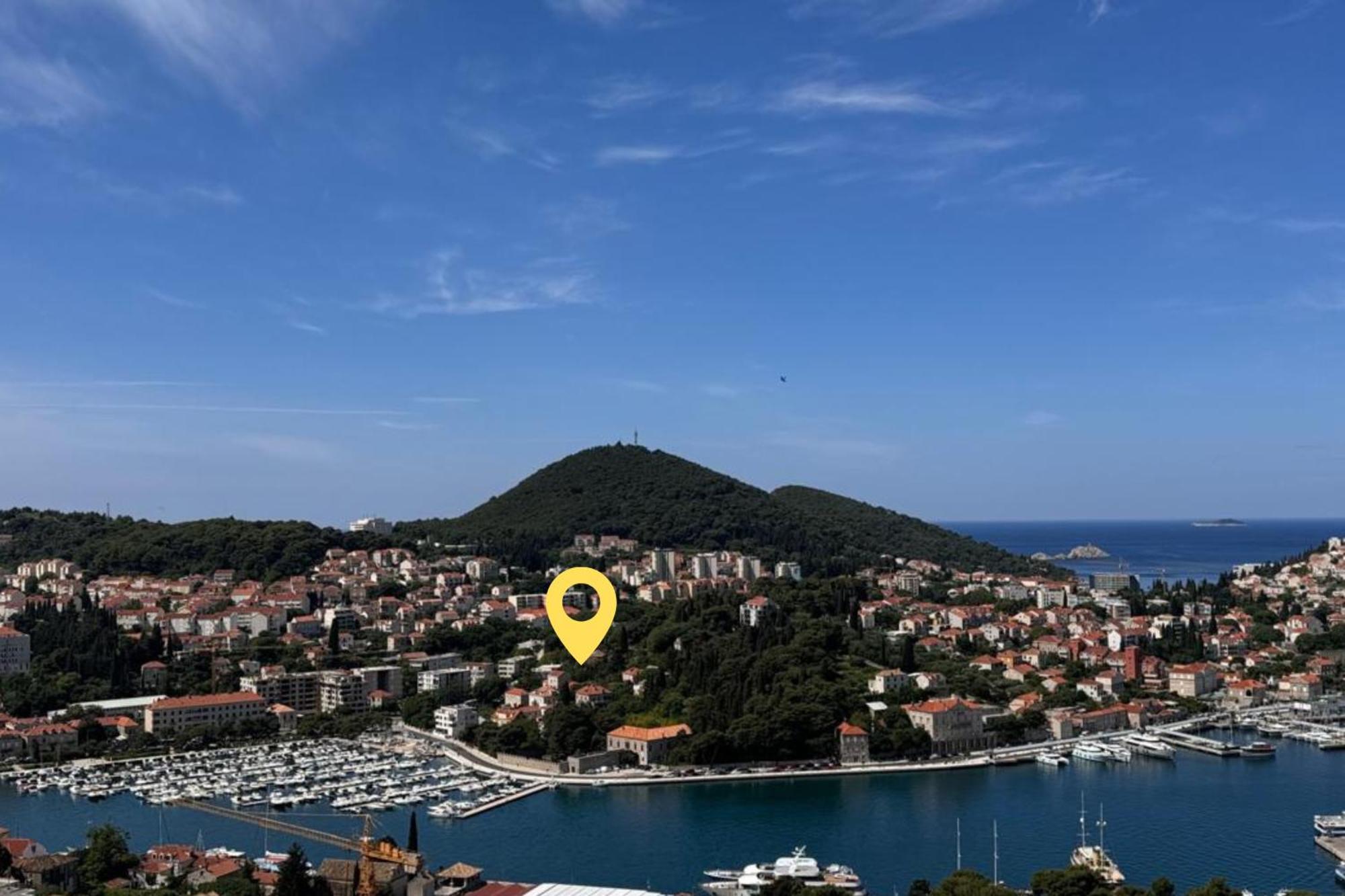 Modern & Spacious 1Bdr Flat In Central Dubrovnikアパートメント エクステリア 写真